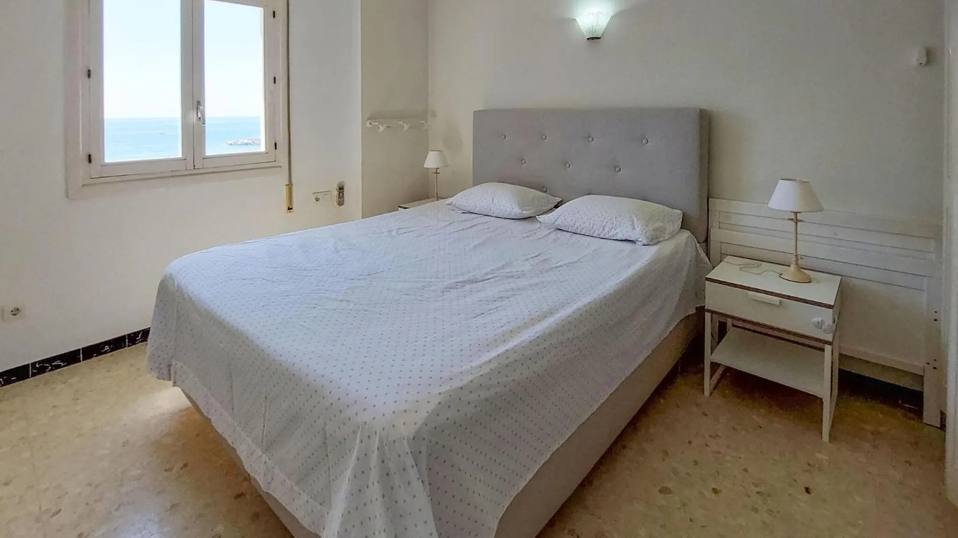 Awesome Apartment In Fuengirola With Wifi