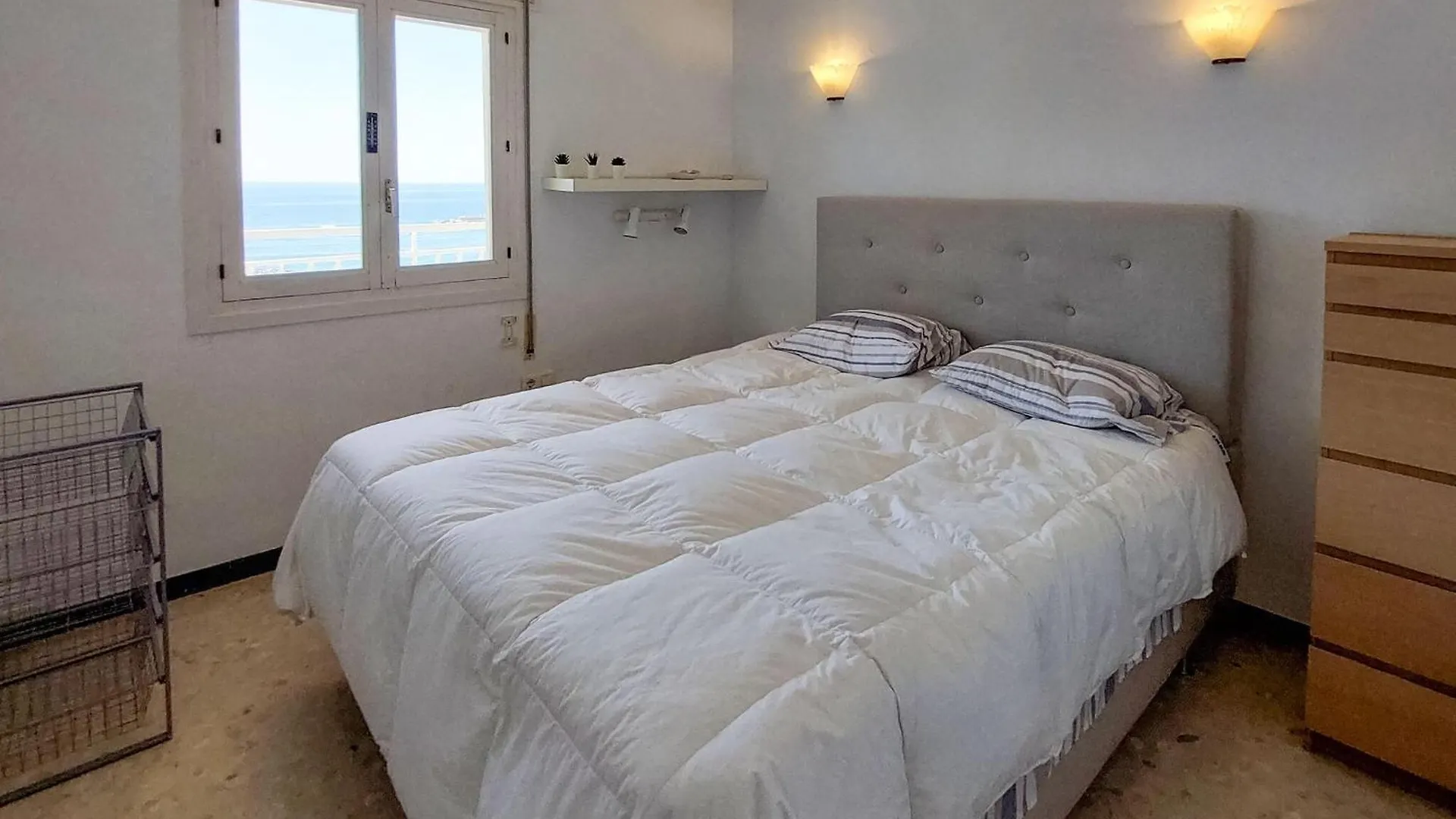 Awesome Apartment In Fuengirola With Wifi